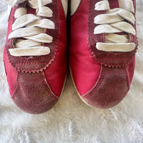 Nike Red Sneakers with White Details - Picture 2 of 7